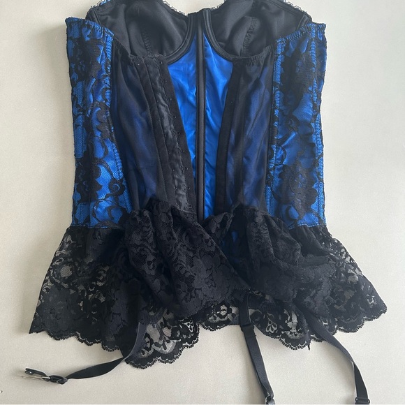Frederick's of Hollywood Black and Blue Lace Bustier - Picture 9 of 9